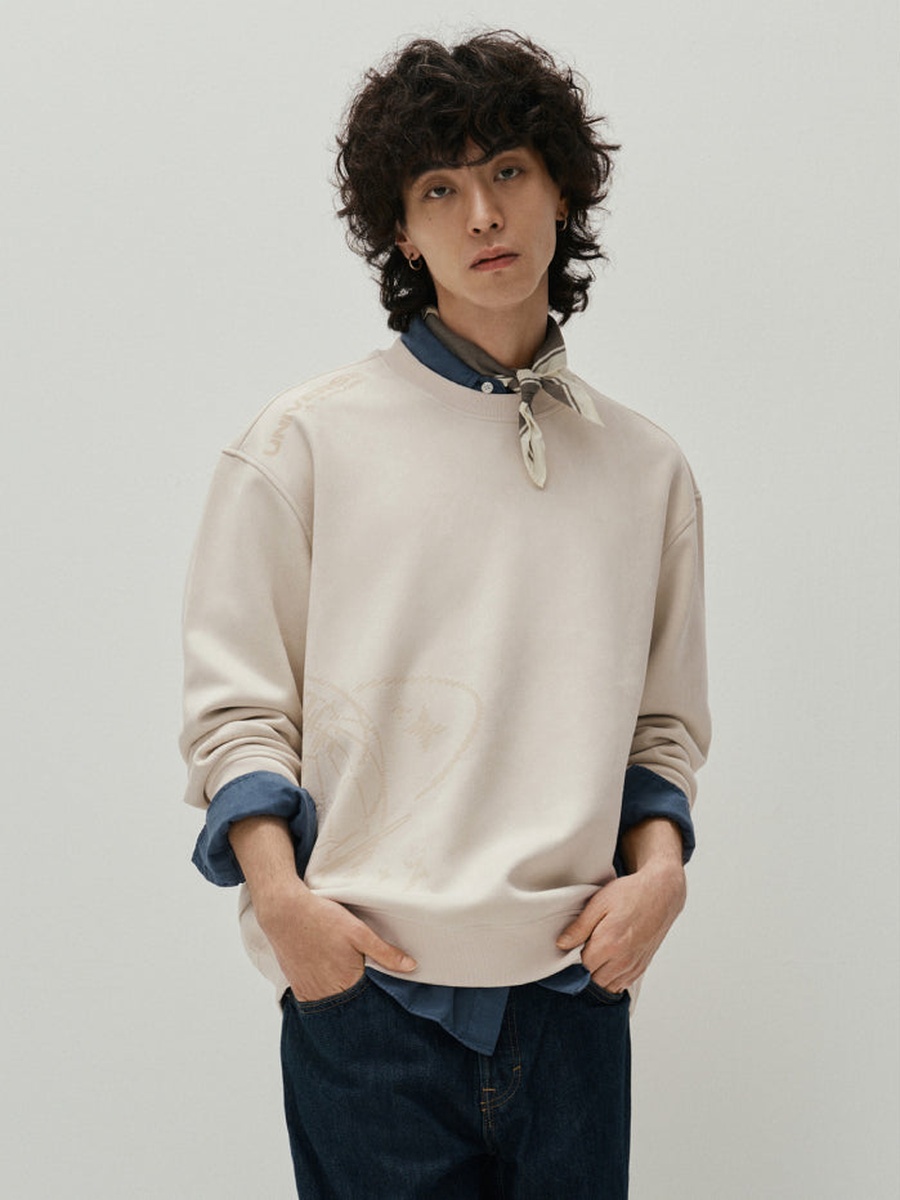 Men Printed Sweatshirt with Graphic Detail