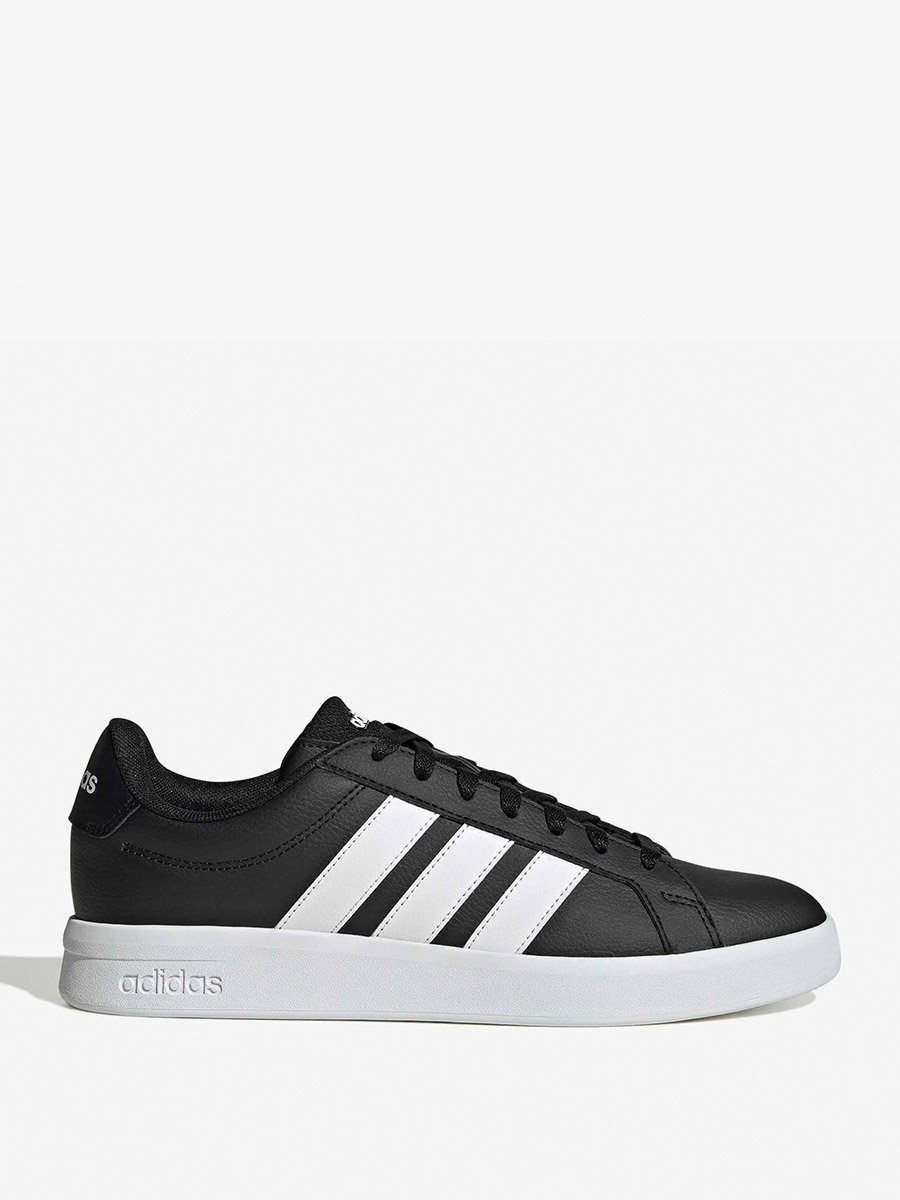 Grand Court Base 3. Shoes