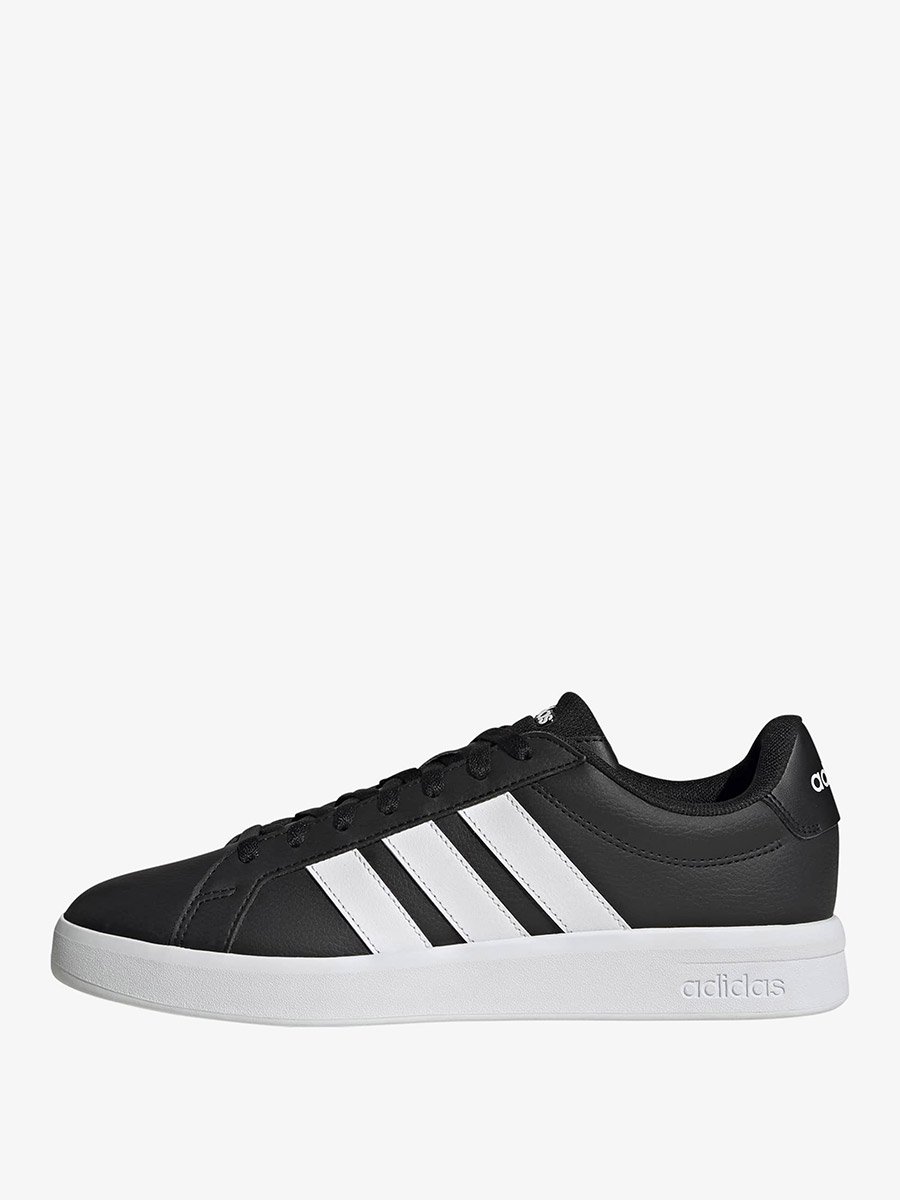 Grand Court Base 3. Shoes