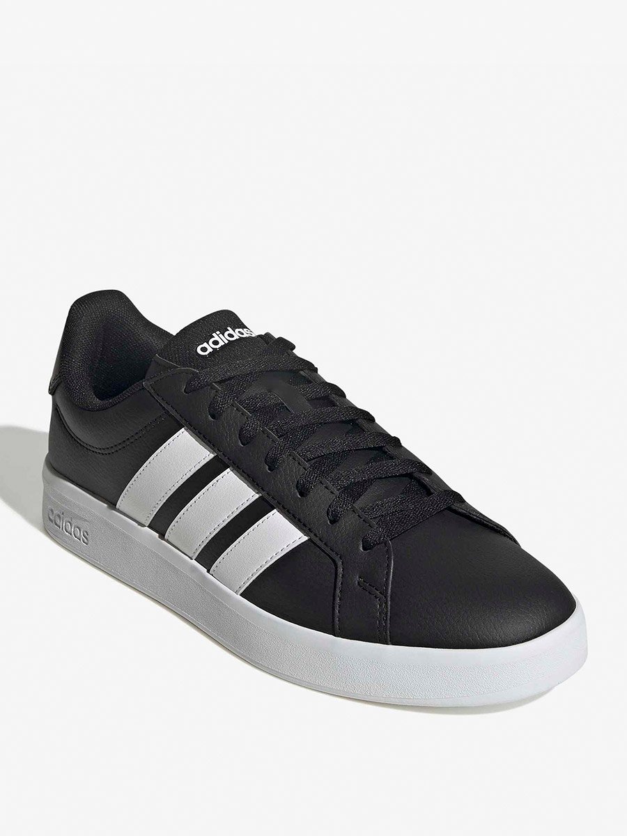 Grand Court Base 3. Shoes