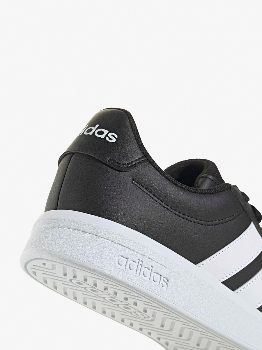 Grand Court Base 3. Shoes