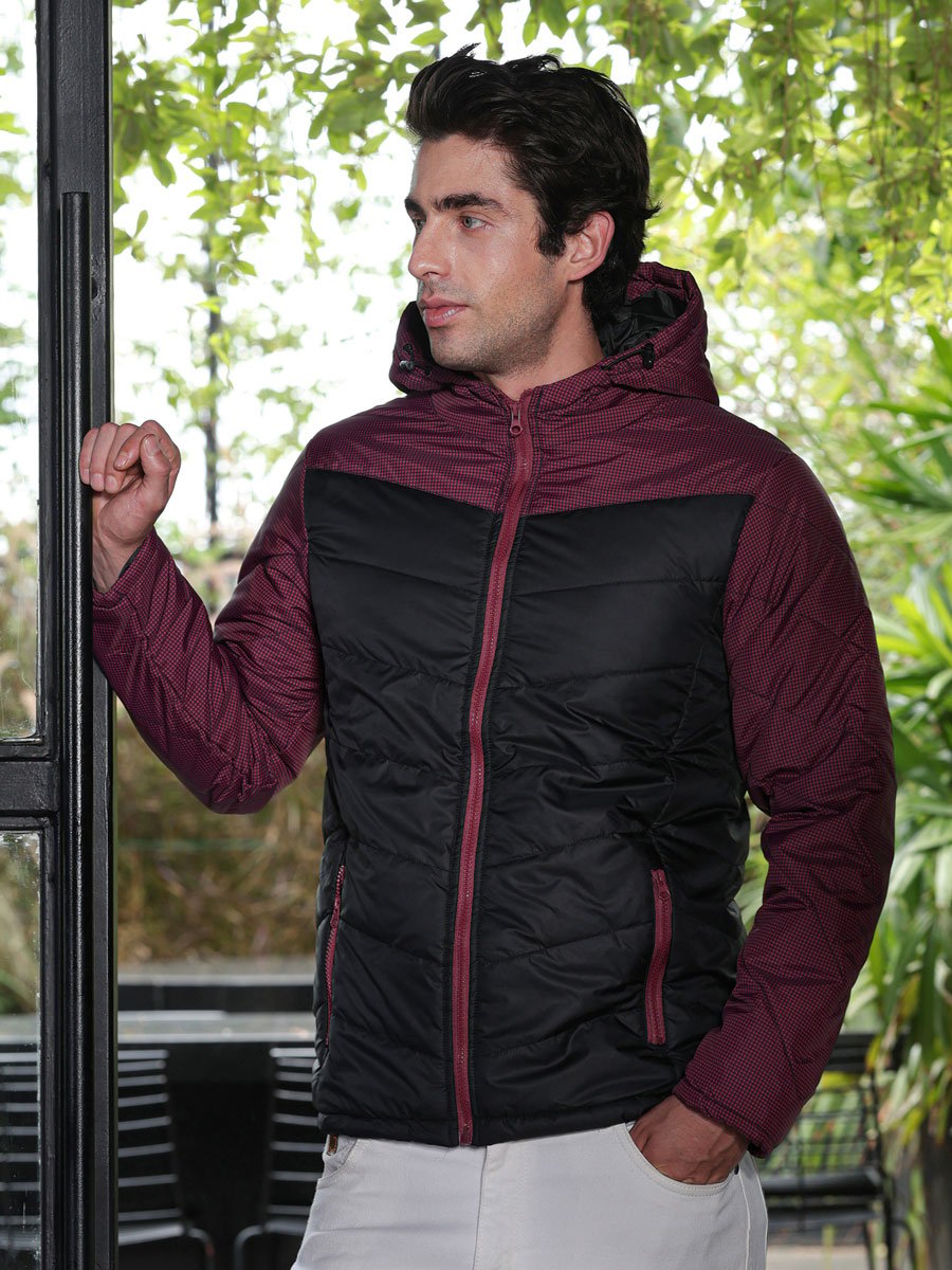 Men Burgundy Color Block-Graph Quilted Puffer Jacket