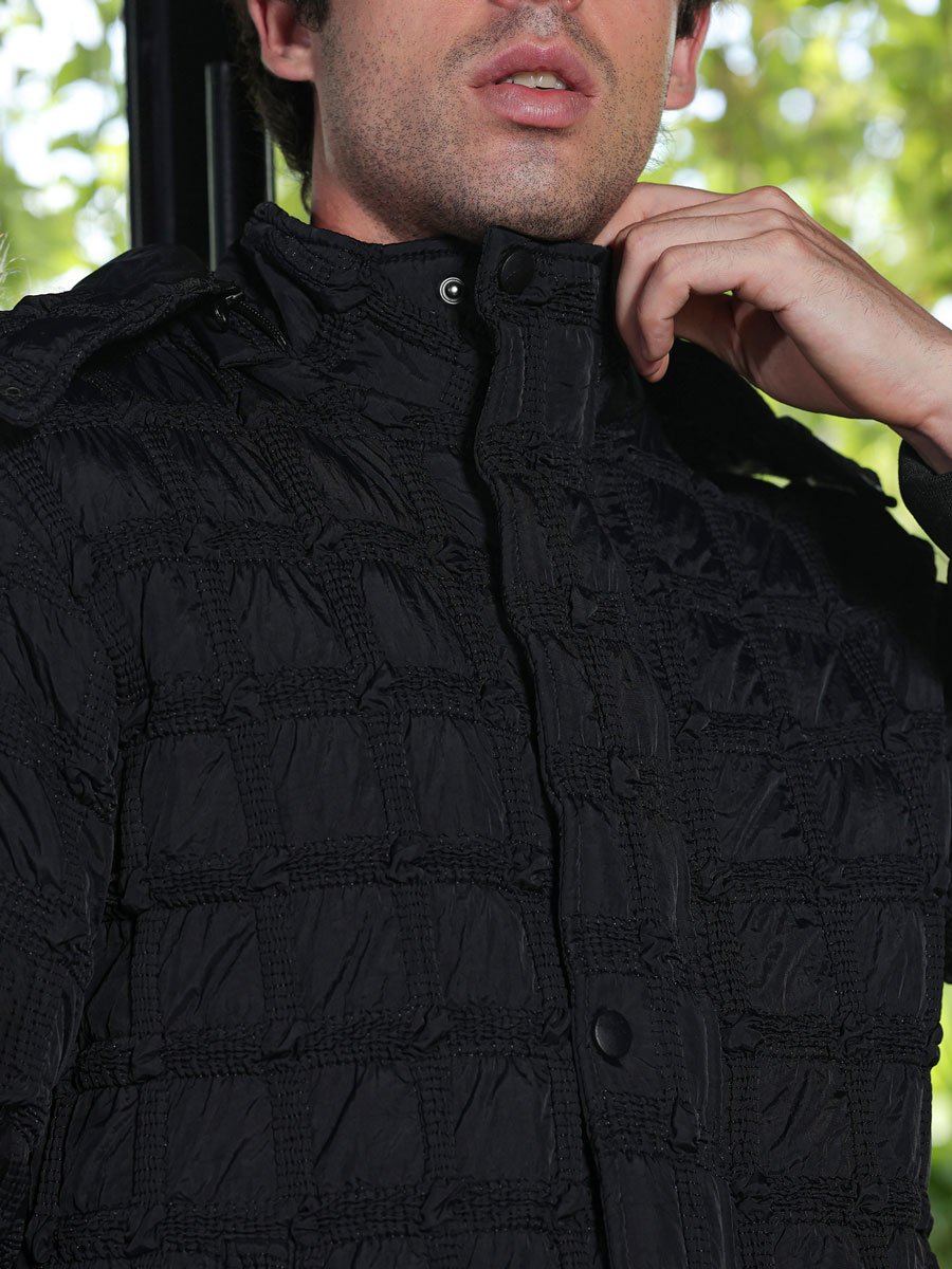 Men Black Grid-Tactile Puffer Jacket