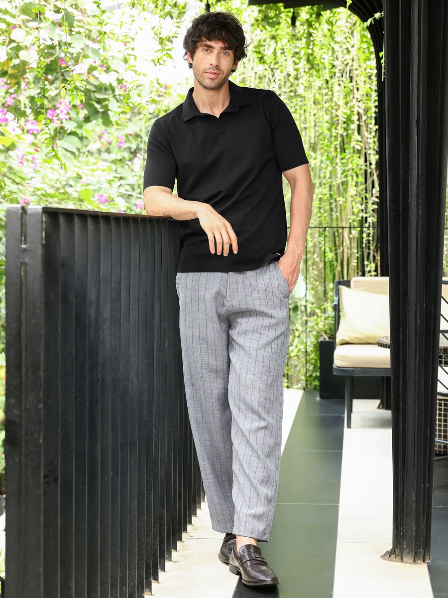 Men Black Solid eamless Lined Polo