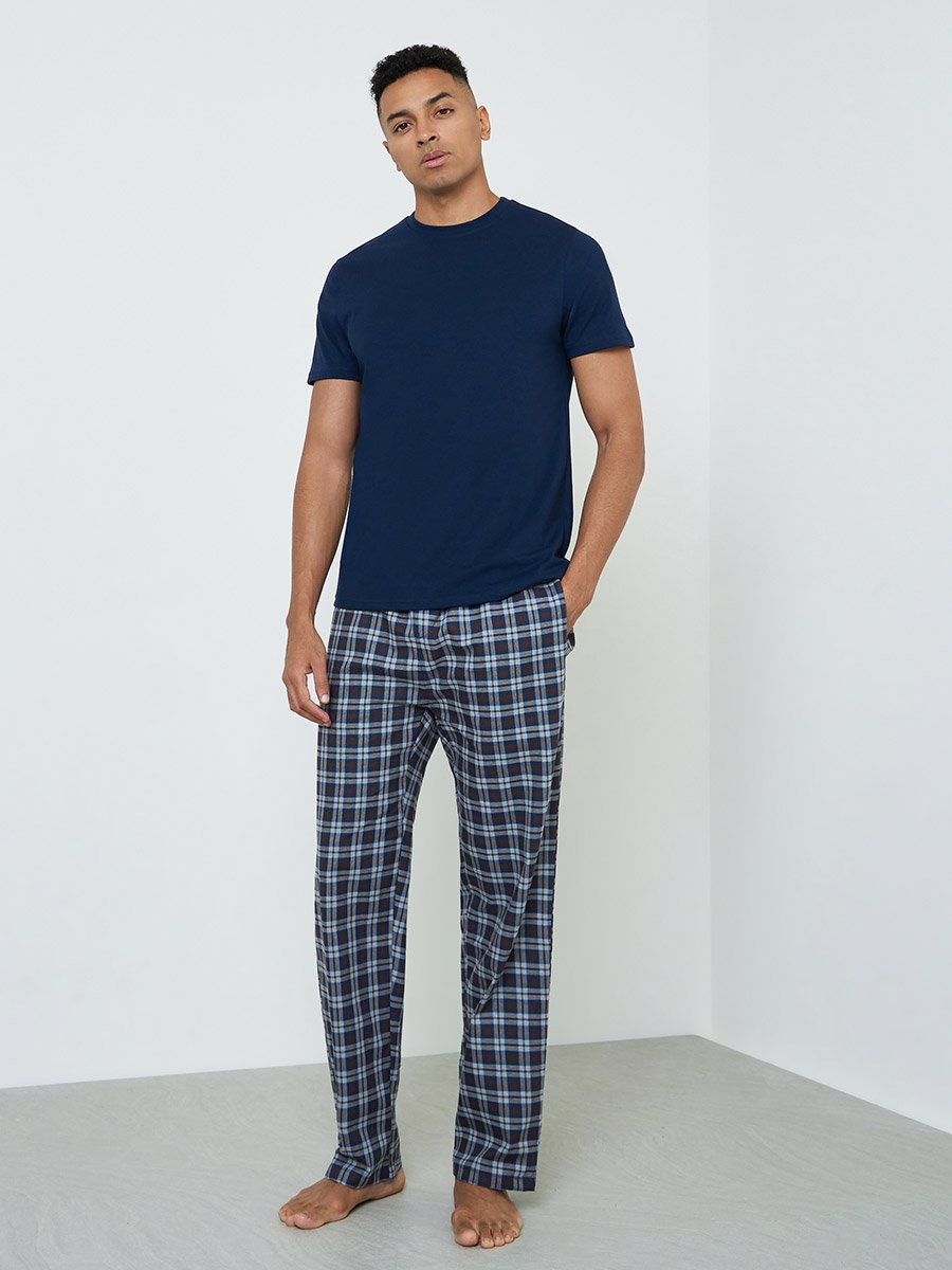Men Solid Cotton T-Shirt and Checked Pyjama Set