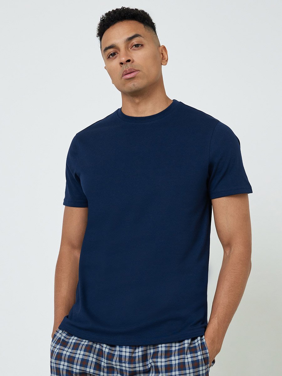 Men Solid Cotton T-Shirt and Checked Pyjama Set