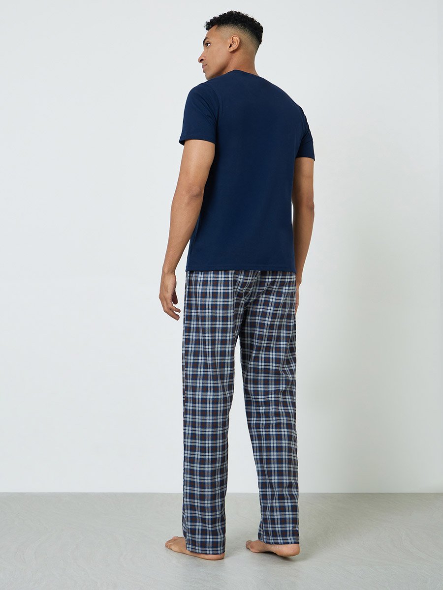 Men Solid Cotton T-Shirt and Checked Pyjama Set