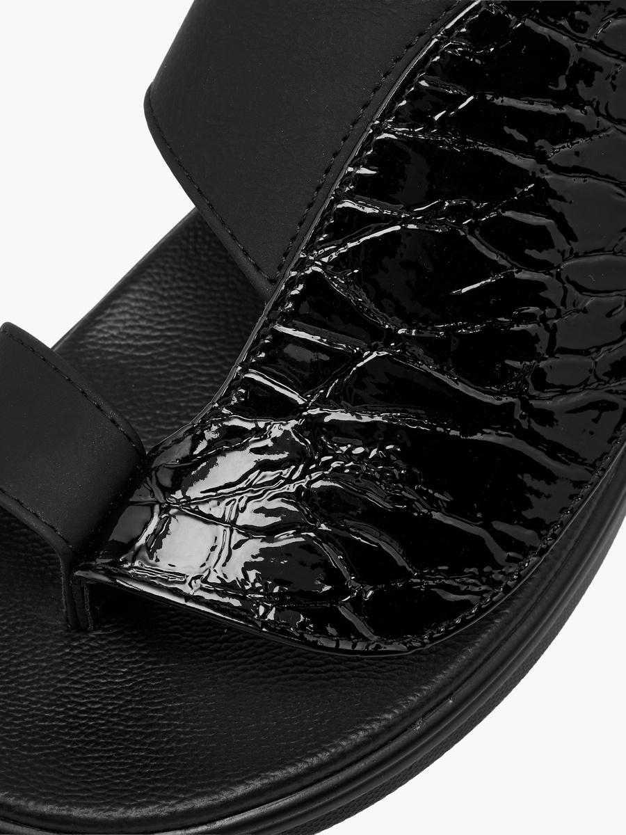 Men Toe Loop Detail Arabic Sandals