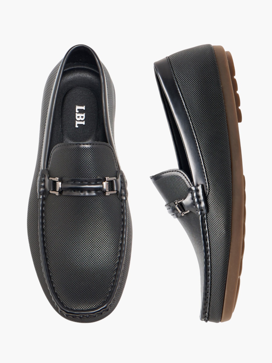 Men Textured Loafers