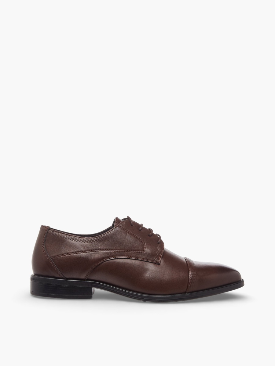 Men Lace-Up Derby Shoes
