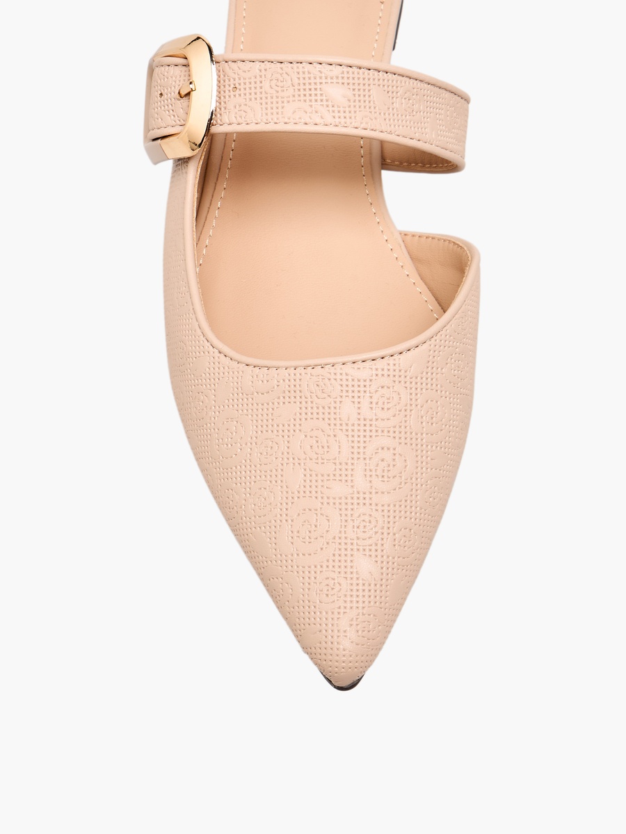 Women Floral Textured Pointed Toe Shoes