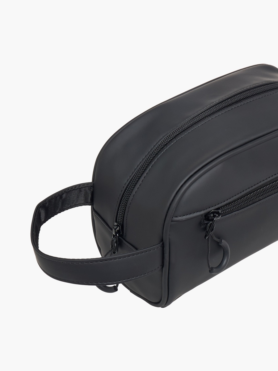 Men Solid Pouch
