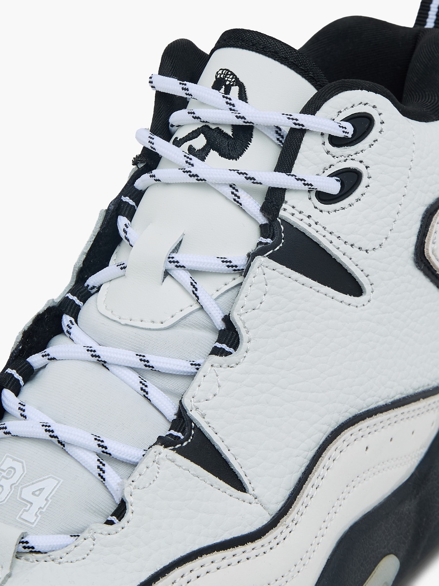 Men Lace-Up Basketball Shoes
