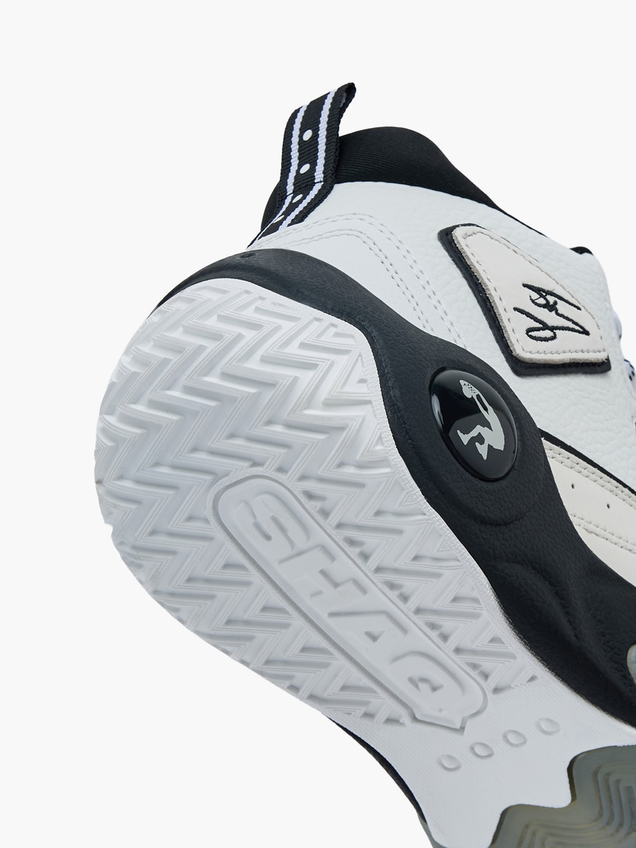Men Lace-Up Basketball Shoes