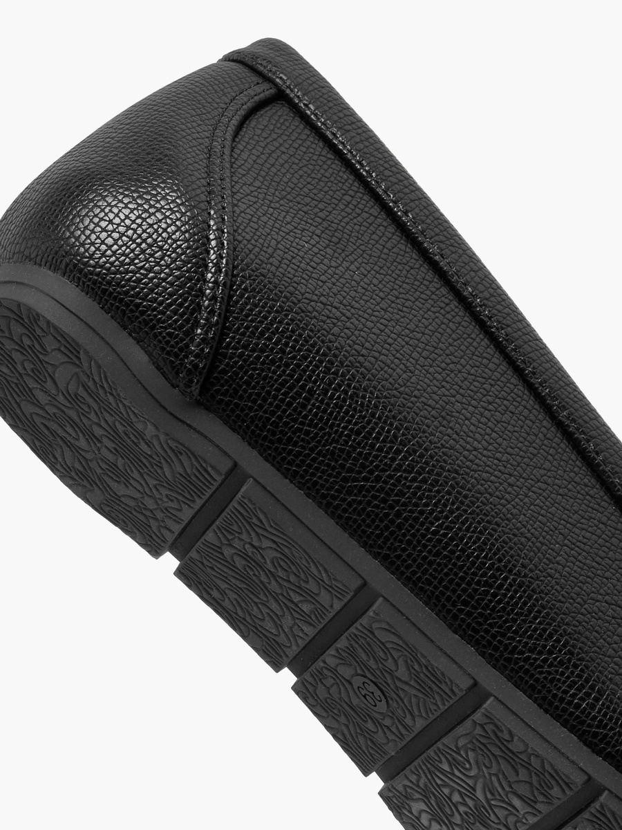 Women Slip-On Loafers