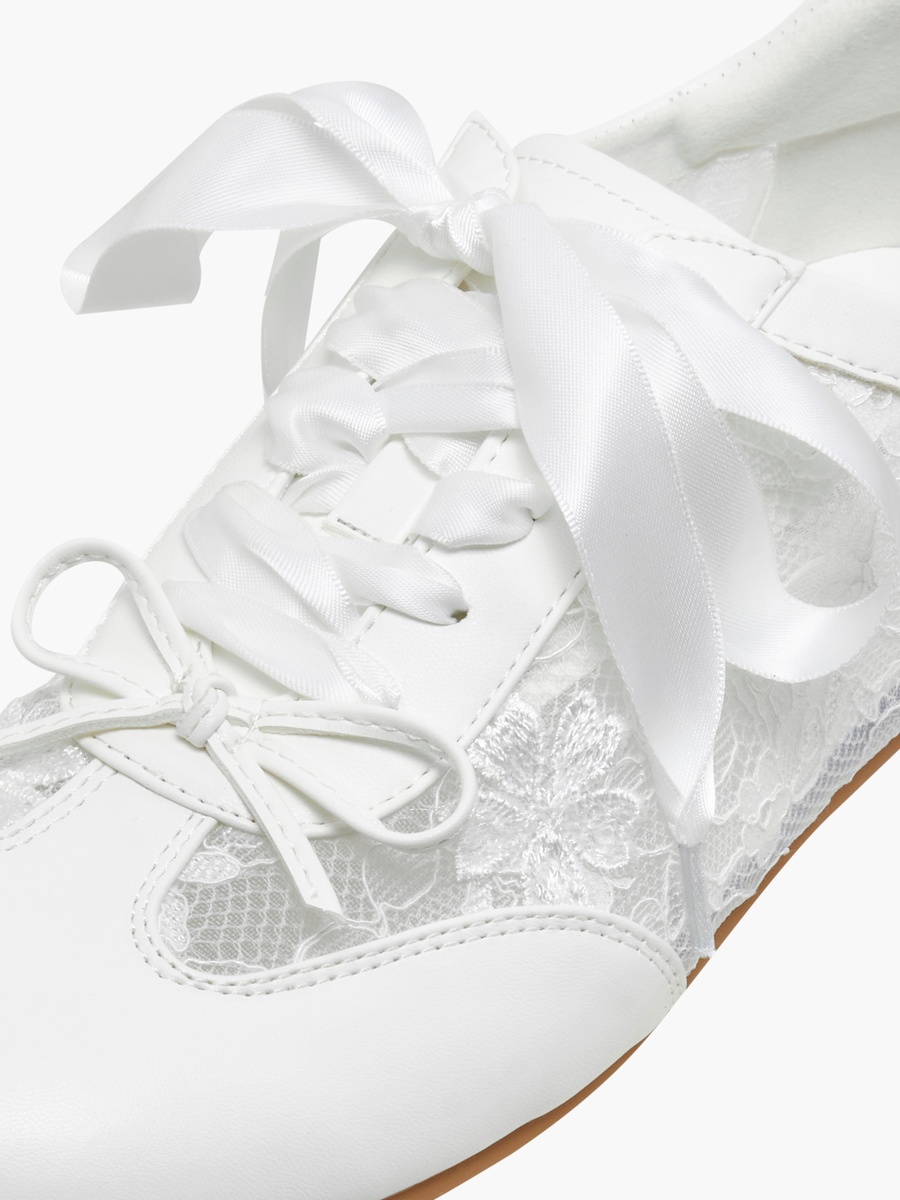 Women Lace-Up Ankle Sneakers