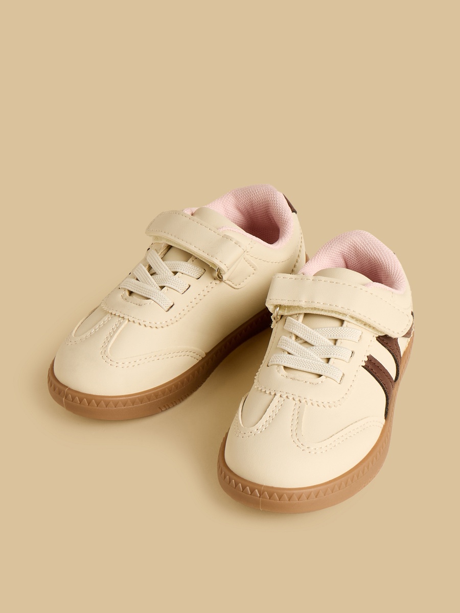Panelled Sports Shoes with Hook and Loop Closure