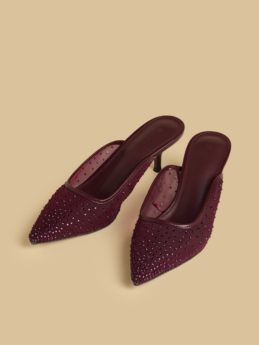 Embellished Pointed Toe Kitten Heel Shoes