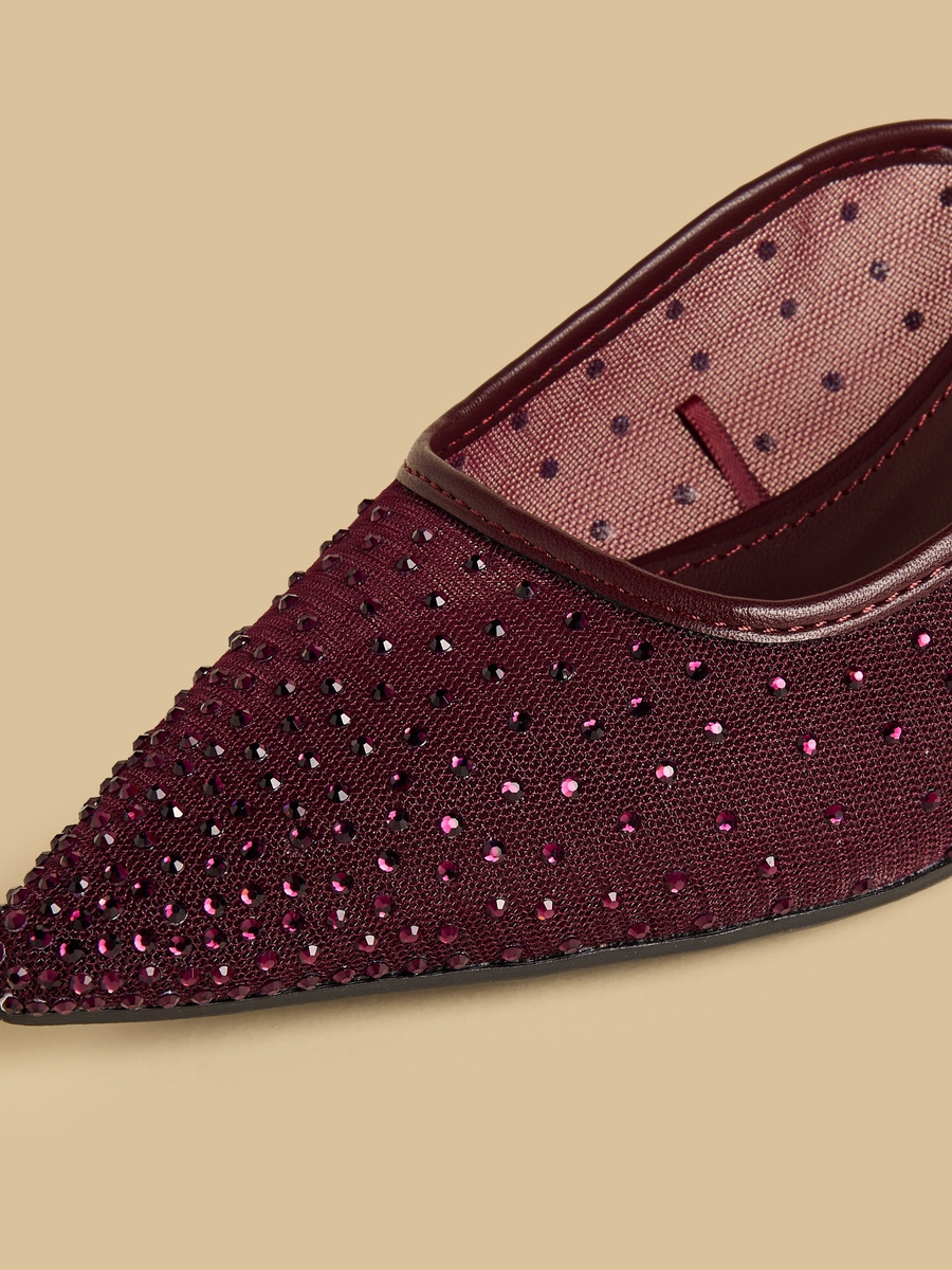 Embellished Pointed Toe Kitten Heel Shoes