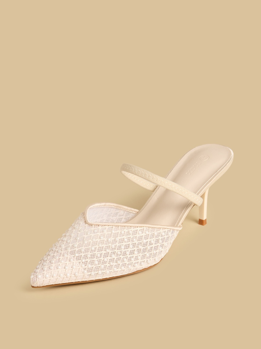 Pearl Embellished Pointed Toe Shoes
