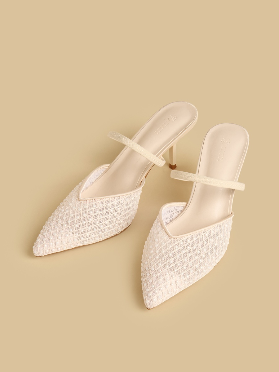 Pearl Embellished Pointed Toe Shoes