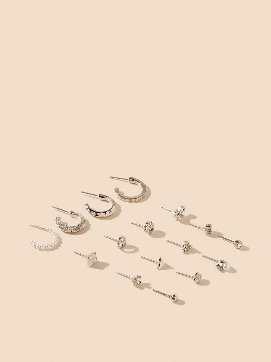 Pack of 16 - Assorted Earrings
