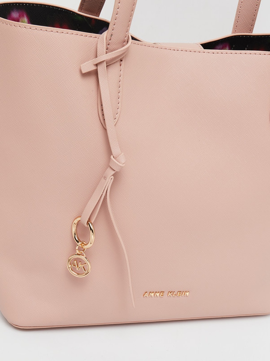 Logo Detail Tote Bag
