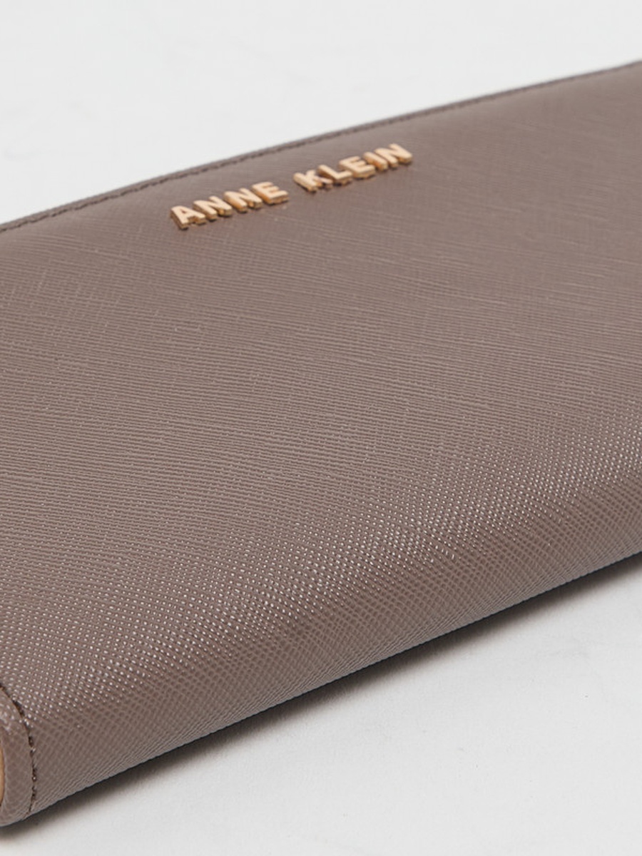 Logo Detail Wristlet