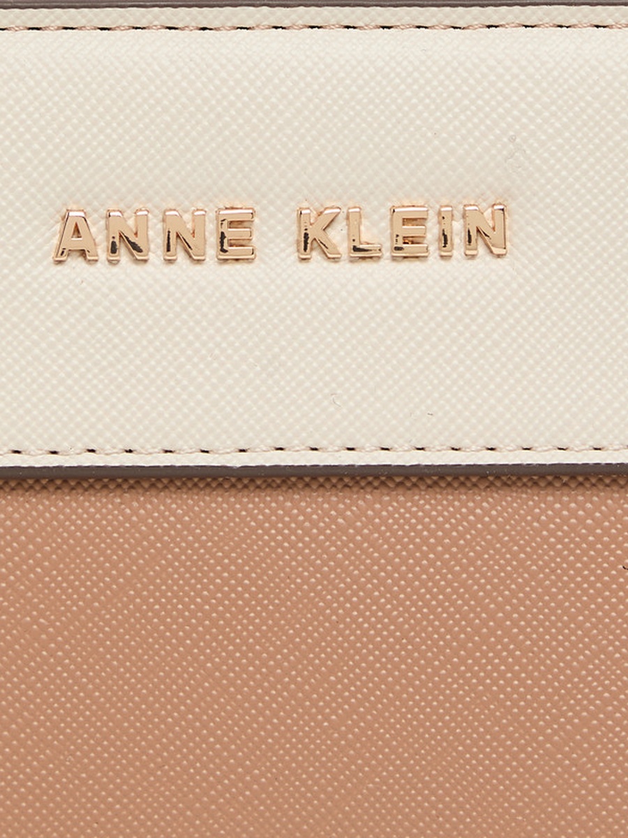 Logo Detail Wallet