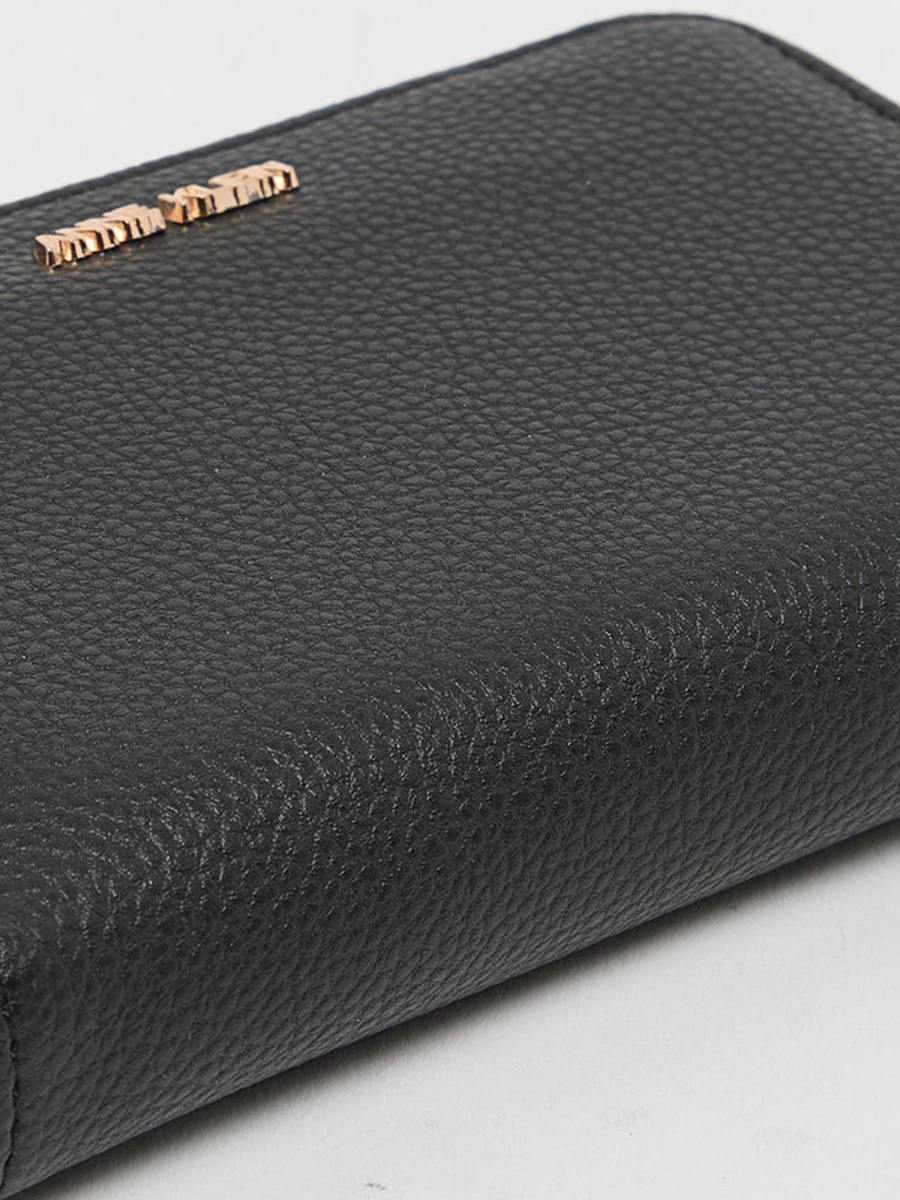 Logo Detail Wallet