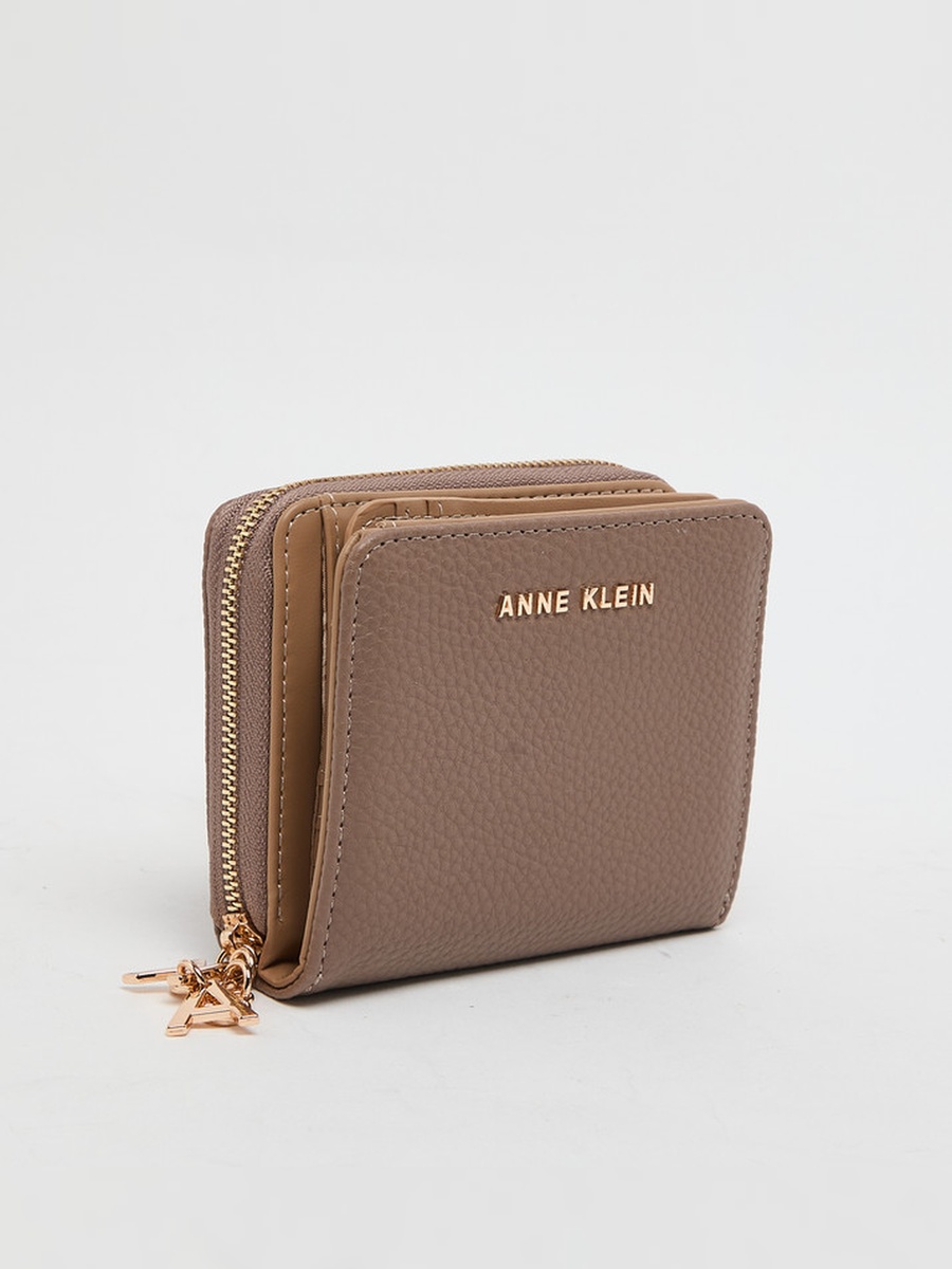Logo Detail Wallet