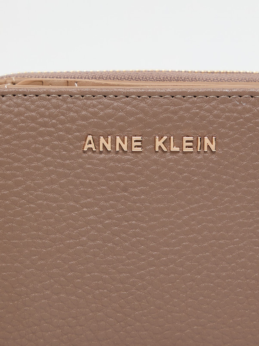 Logo Detail Wallet