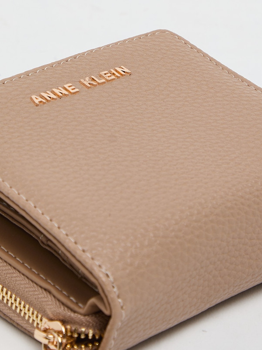 Logo Detail Wallet
