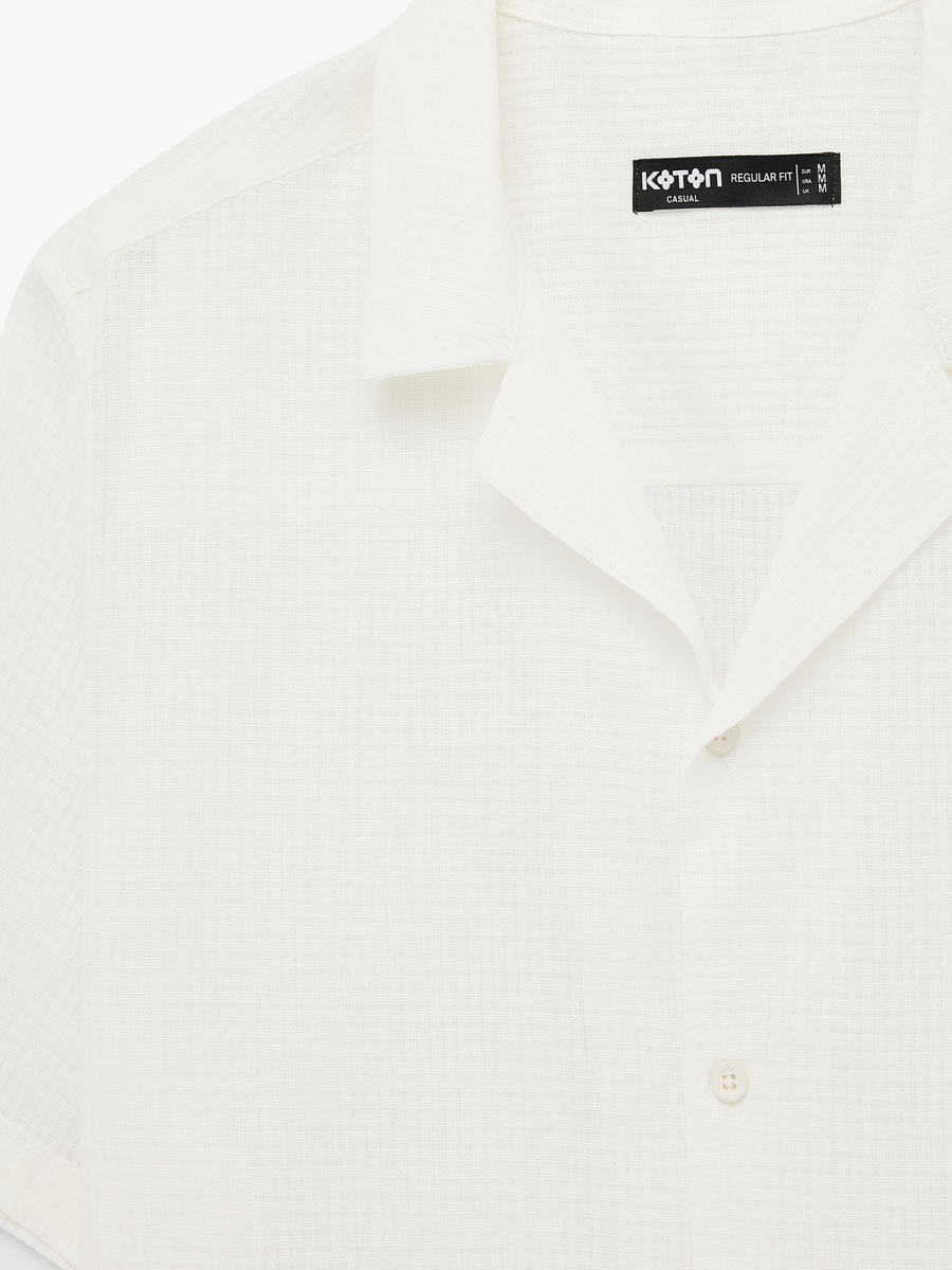 Men Solid Camp Collar Shirt