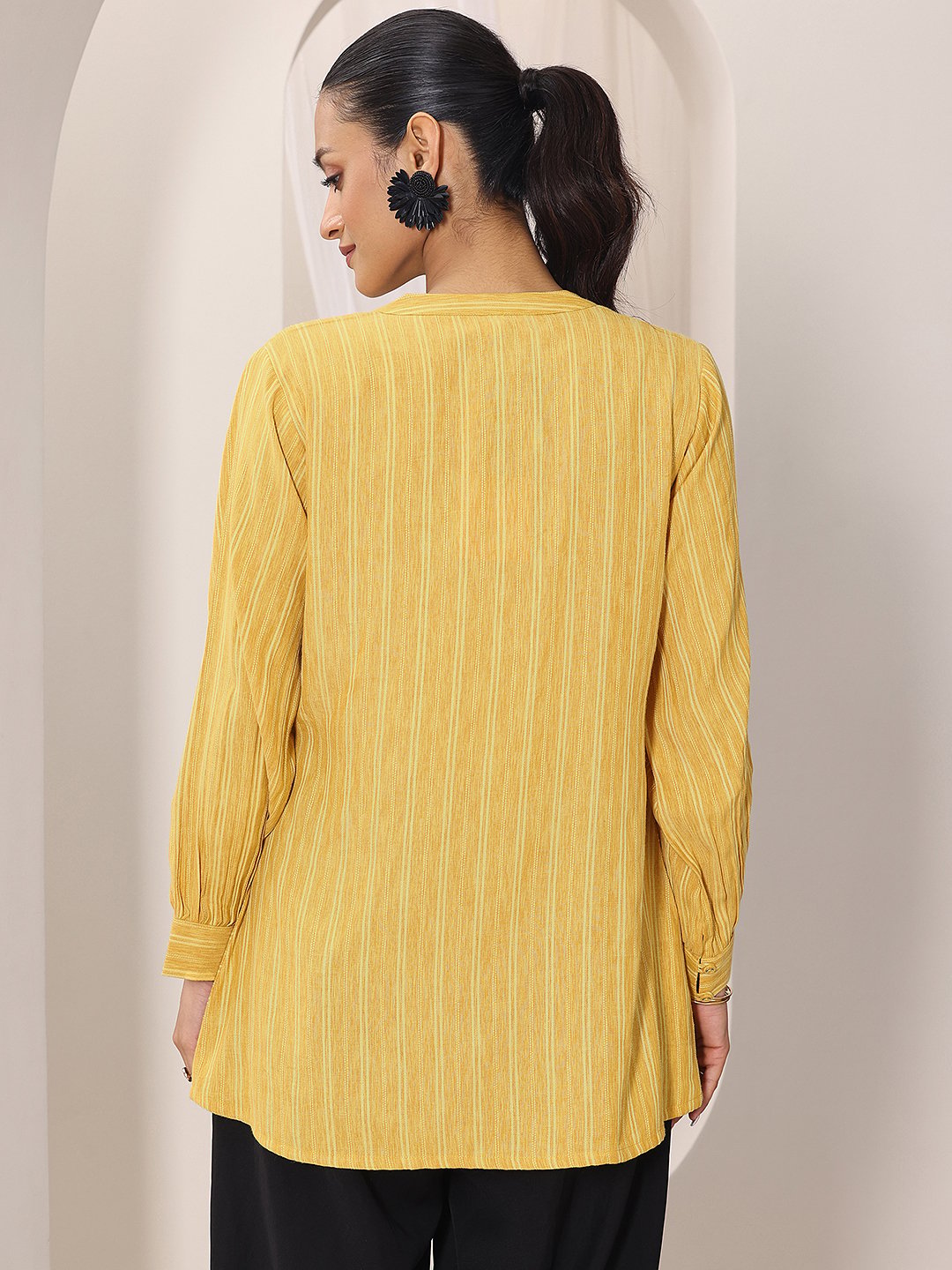 Yellow Printed Cotton Blend Straight Kurti