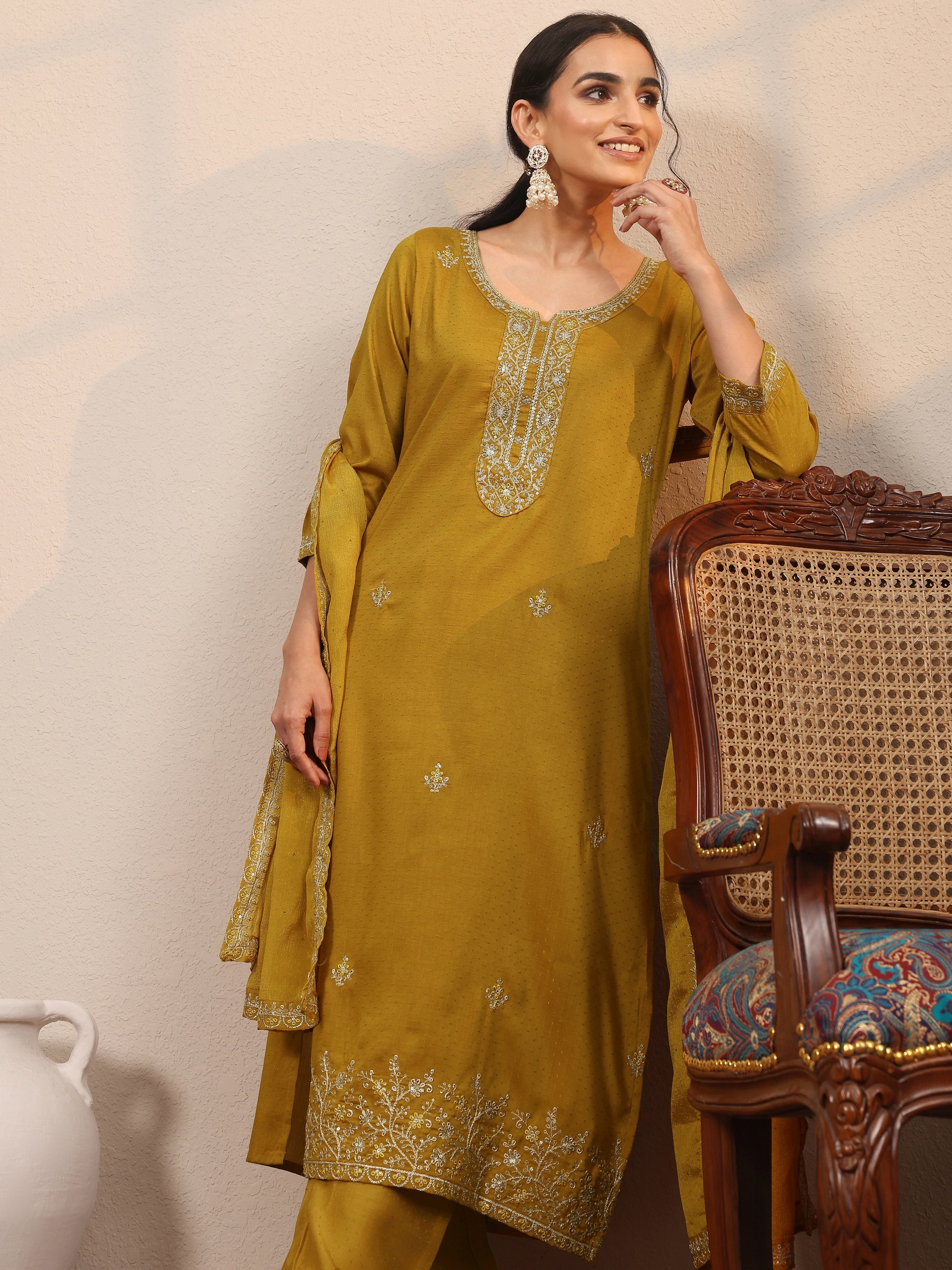Printed Silk Blend Straight Kurta, Trousers And Dupatta Set