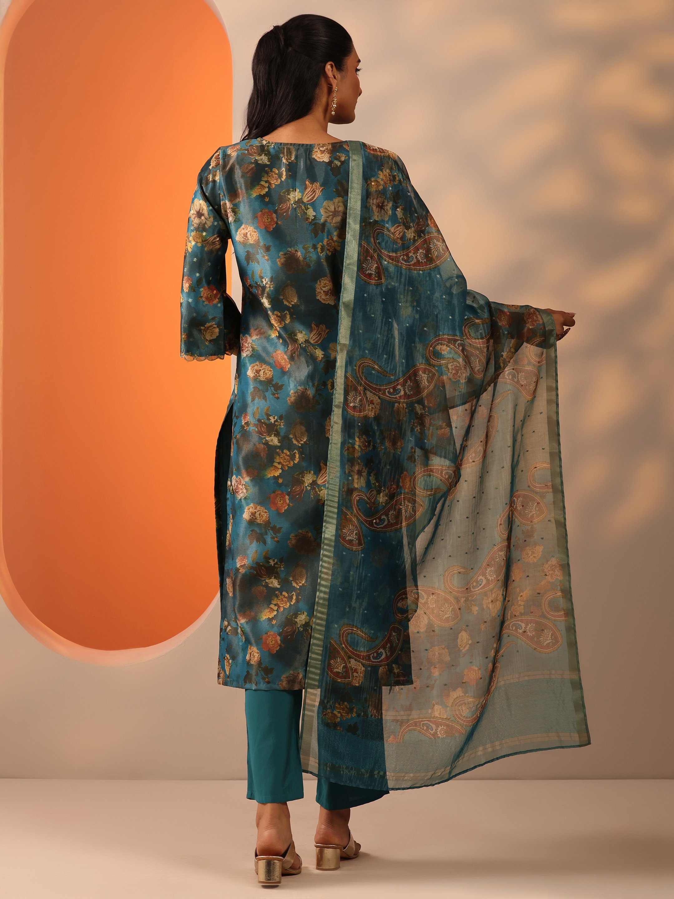 Printed Silk Blend Straight Kurta, Trousers And Dupatta Set