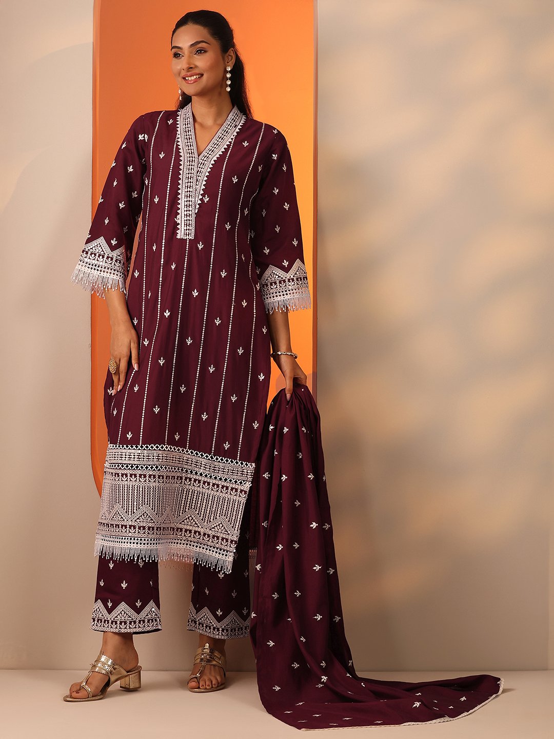 Printed Silk Blend Straight Kurta, Trousers And Dupatta Set