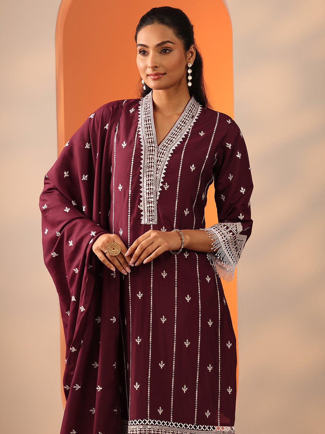 Printed Silk Blend Straight Kurta, Trousers And Dupatta Set