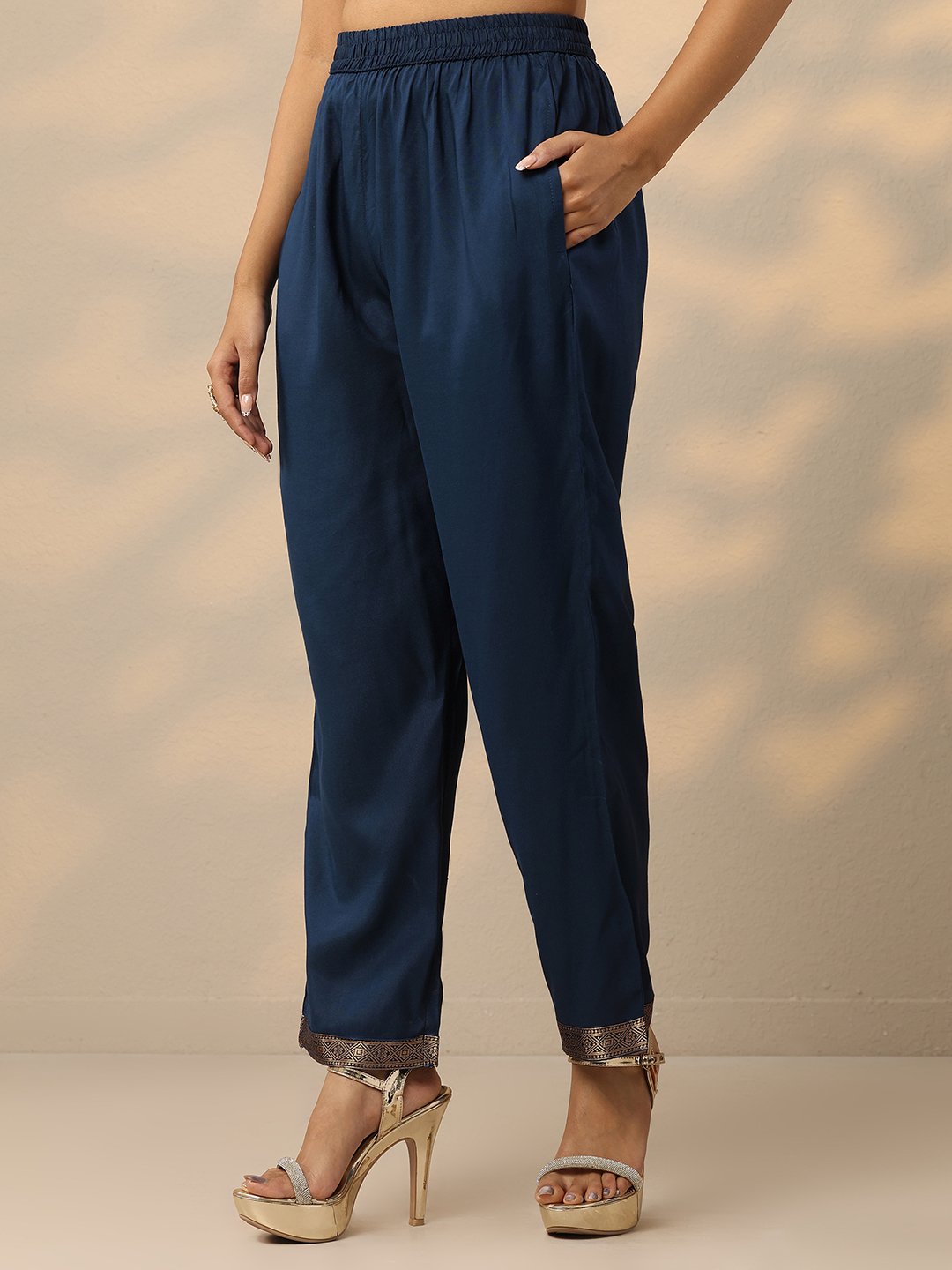 Printed Silk Blend Straight Kurta, Trousers And Dupatta Set