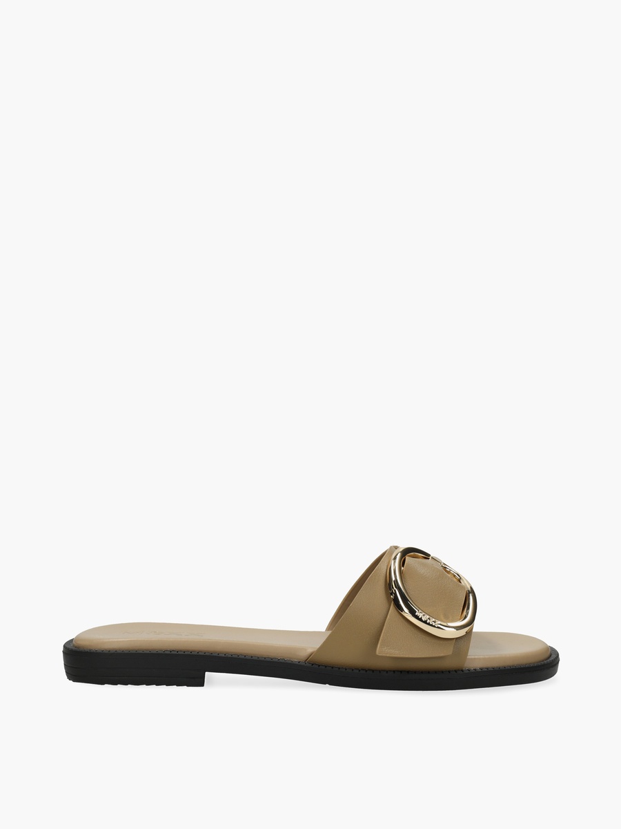 Women Tewy Saolak Buckle Detail Sandals
