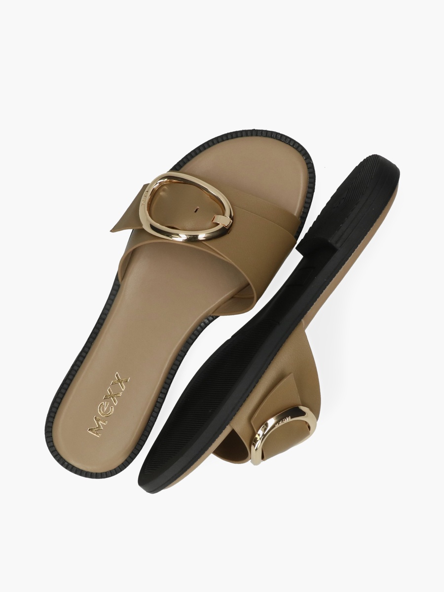 Women Tewy Saolak Buckle Detail Sandals