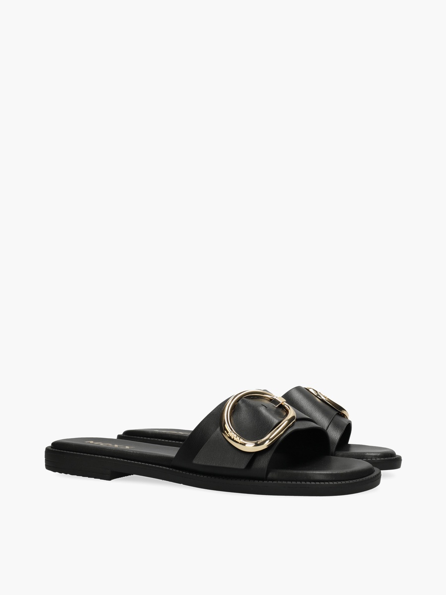 Women Tewy Saolak Buckle Detail Sandals
