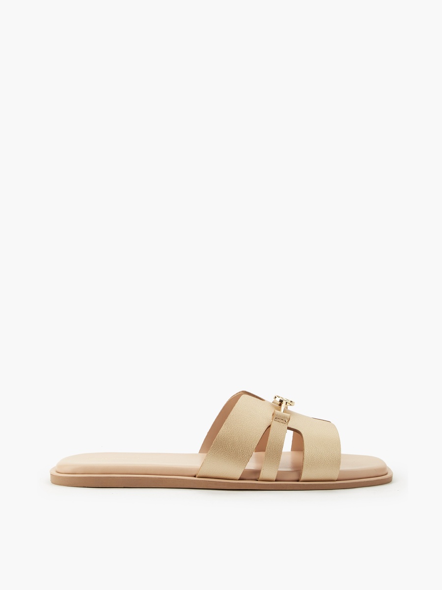 Women Metallic Accent Flat Sandals