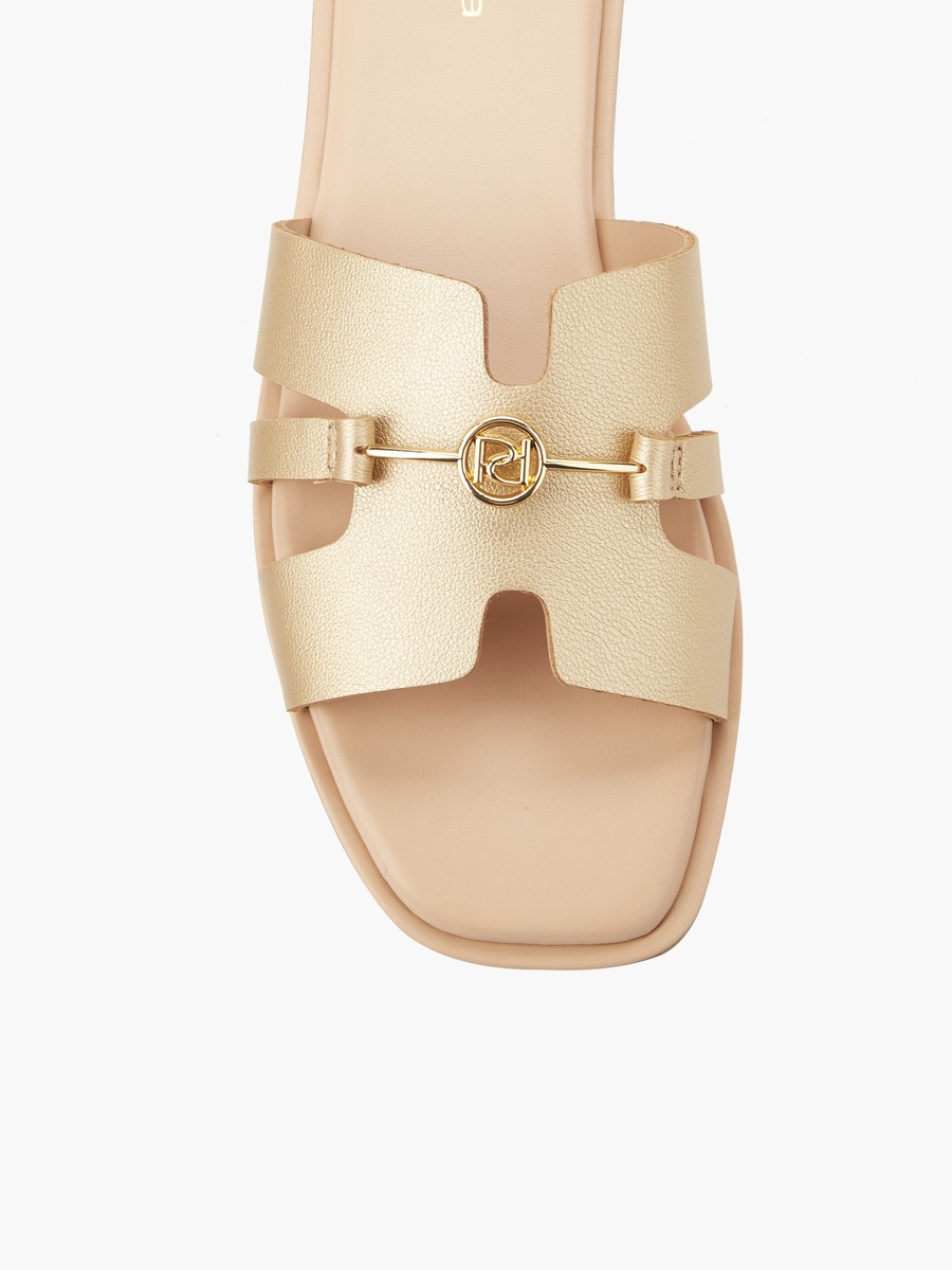 Women Metallic Accent Flat Sandals