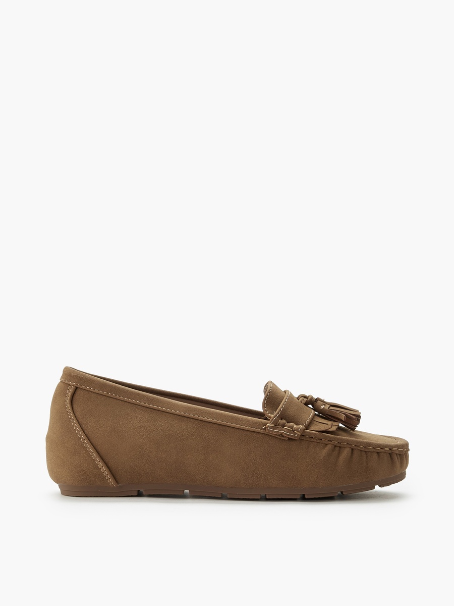 Women Suede Tassel Detail Loafers