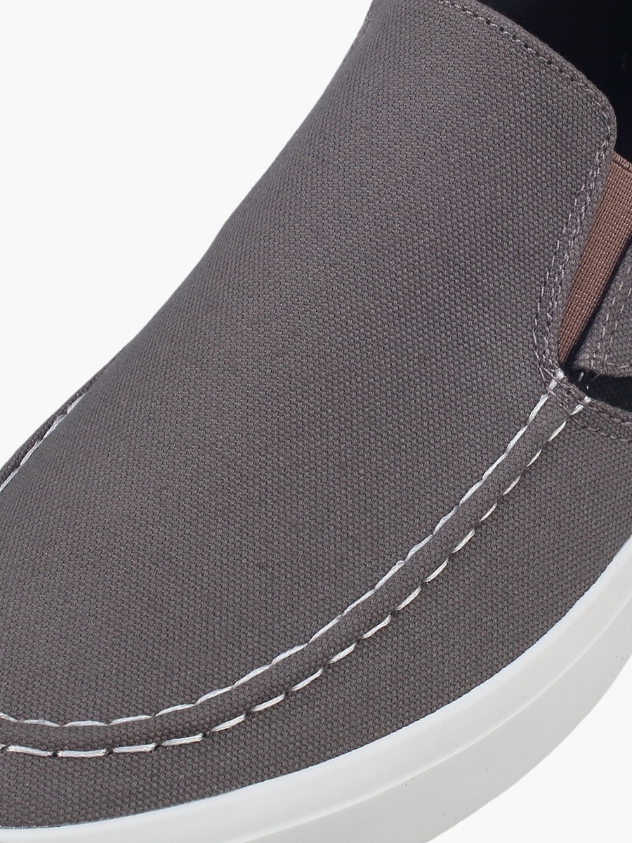 Men Slip-On Loafers