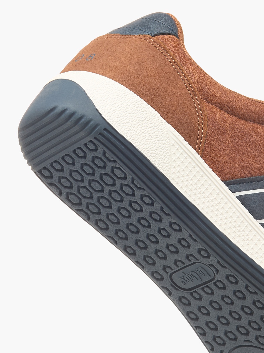 Men Lace-Up Sneakers