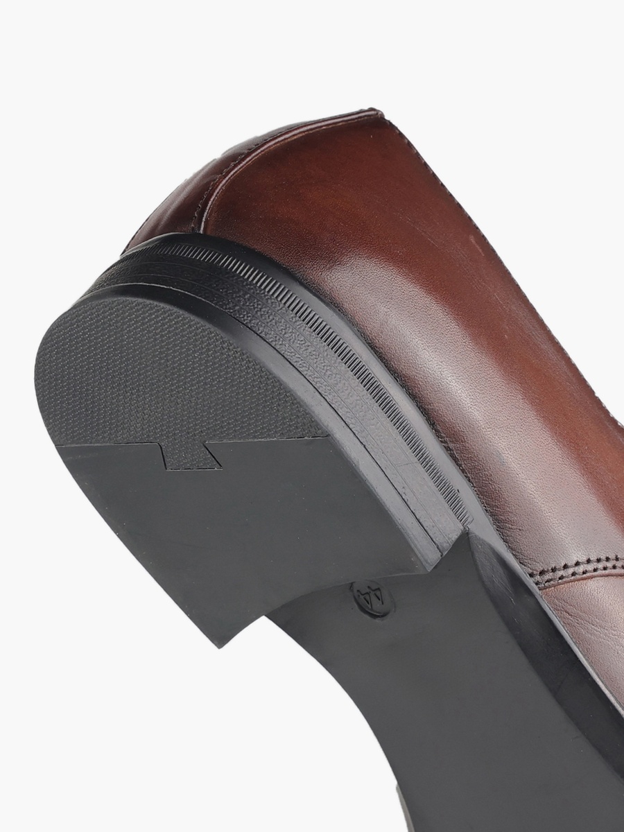 Men Lace-Up Derby Shoes