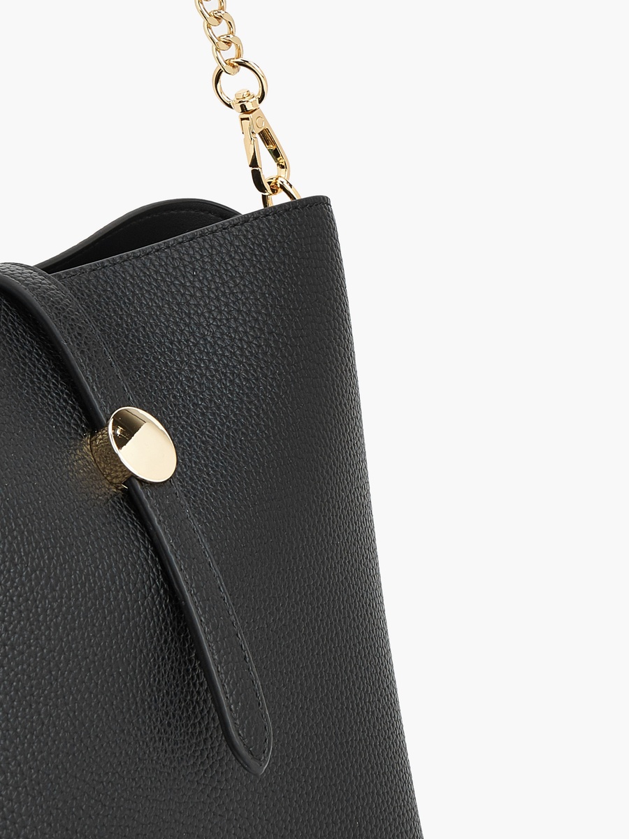 Shoulder Bag With Detachable Shoulder Strap